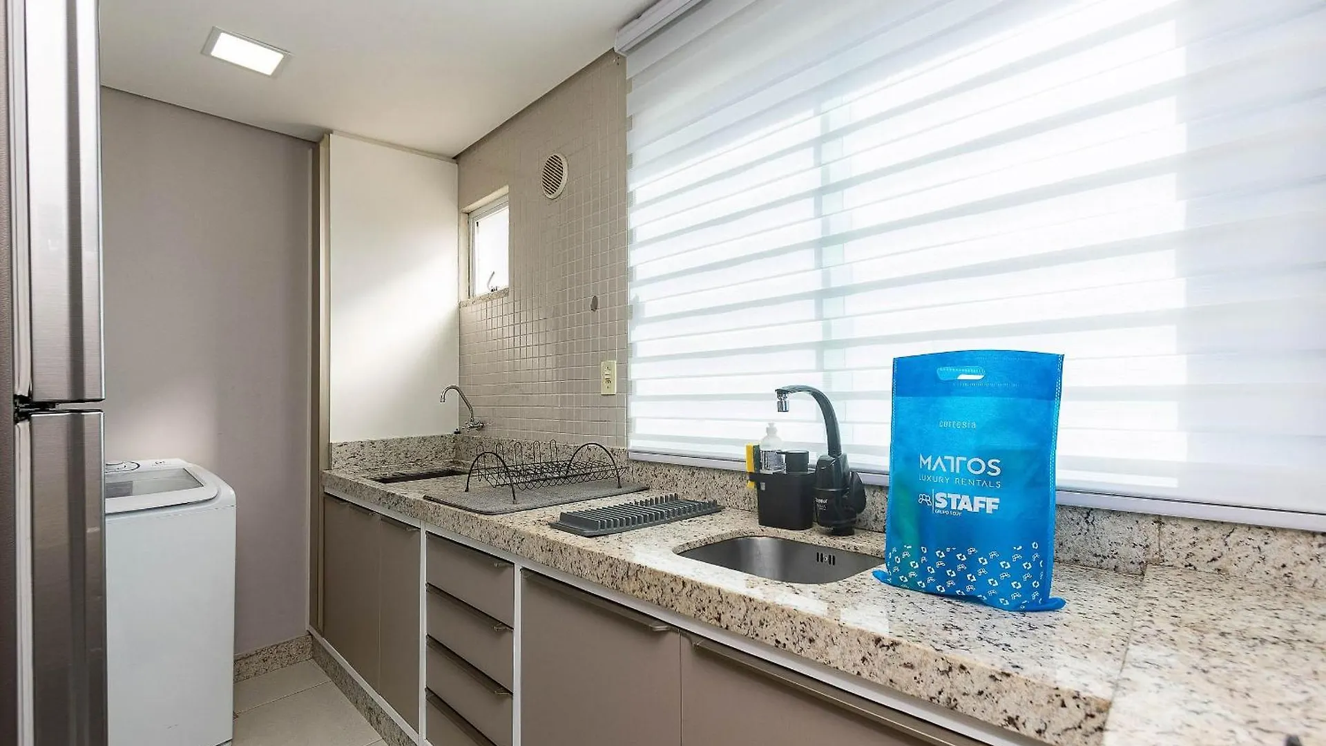 Apartment Vila Das Ondas 206 - Apartamento Economico A Metros Do Mar Em Canto Grande - 2 Dormitorios Para Ate 4 Pessoas Bombinhas
